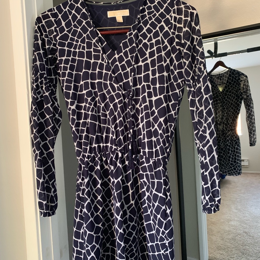 Blue whit dress